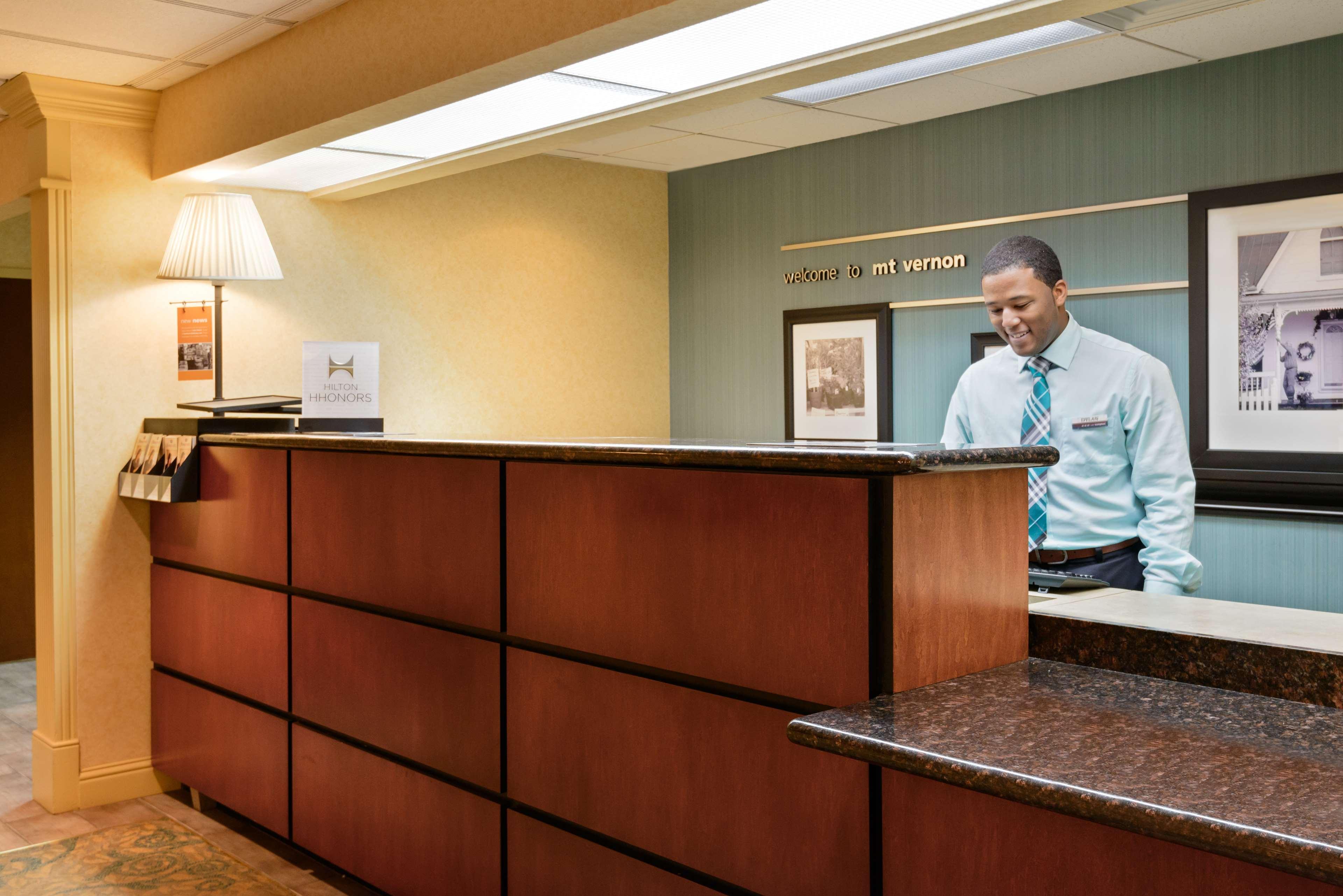 Hampton Inn Маунт-Вернон Екстер'єр фото